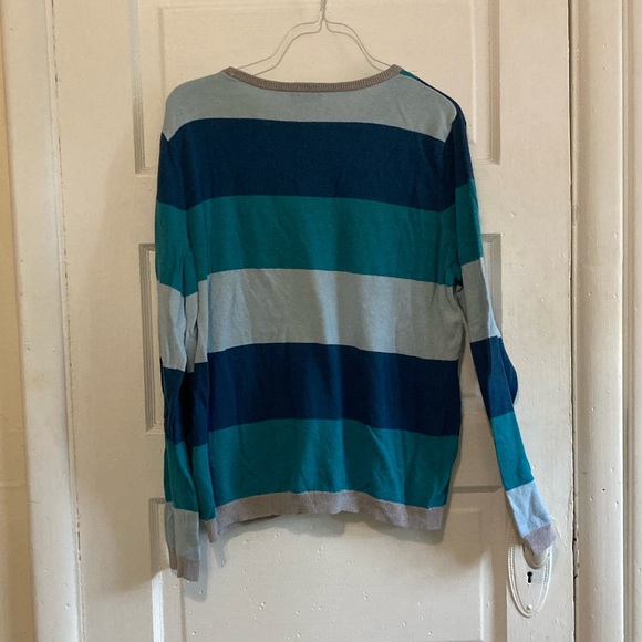 Geometric // Stripes Sweater - Picture 2 of 7